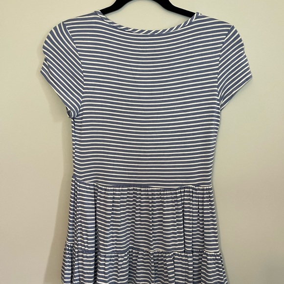 Blue & White Striped Flowy T-Shirt - Small - Picture 3 of 3